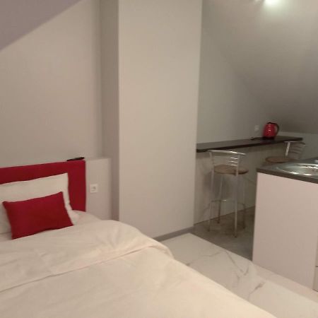 Pure Apartments Vip 5 Lviv Ngoại thất bức ảnh