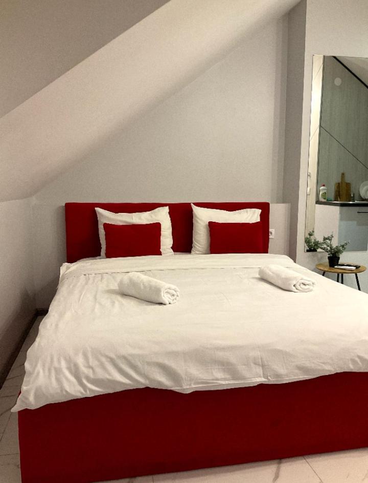 Pure Apartments Vip 5 Lviv Ngoại thất bức ảnh